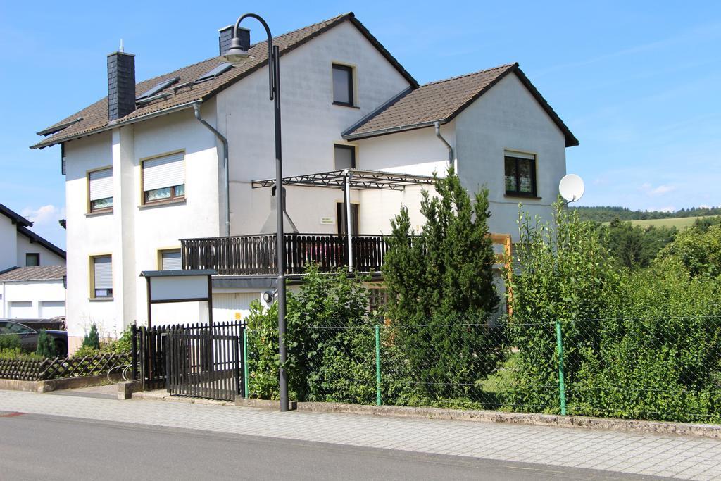 Big Ben'S Guesthouse Müllenbach Esterno foto